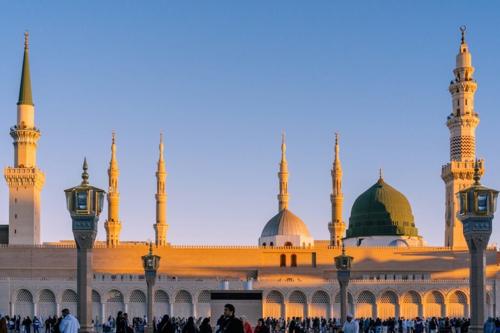 La Kaaba illuminée de nuit, La Mecque